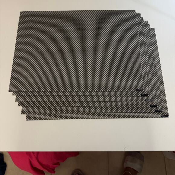 Chilewich Set of 4 Basketweave Oyster Brown/Gray Size 14X19 Rectangle Placemats - Picture 5 of 5
